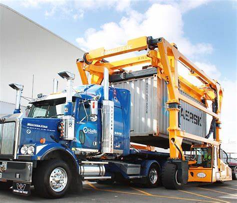 Equipment Containers in Delhi